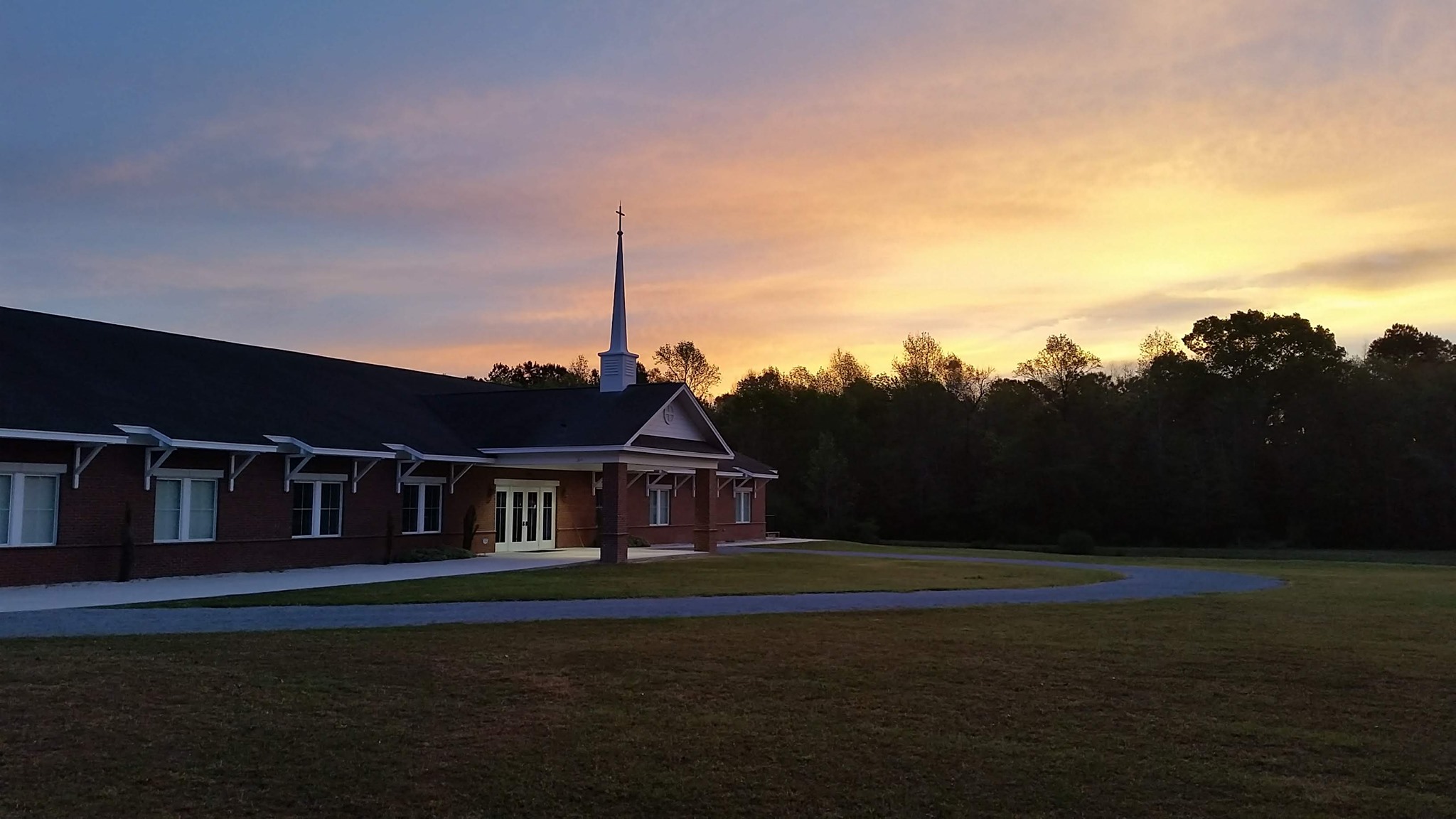 grace community baptist church at sundown